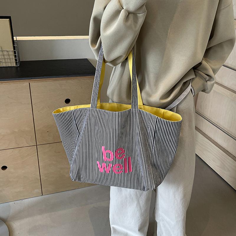 Striped Tote Bag For Women Large Capacity Shoulder Bag Two-sides Reversible Hand Bag Traveling And Shopping Underarm Bag CLE