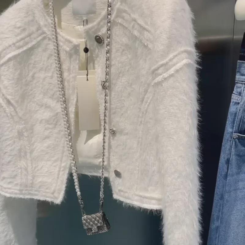 "Autumn Women's Haute Couture Short Jacket: Elegant Light Luxury Fashion"