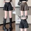 Damen Herbst Winter Oberbekleidung Hohe Taille Schlankmachend A-Linie Weiter Bein PU-Leder Shorts Lässige Hosen Mini-Shorts Vielseitig Schlanke Passform Heißhosen
