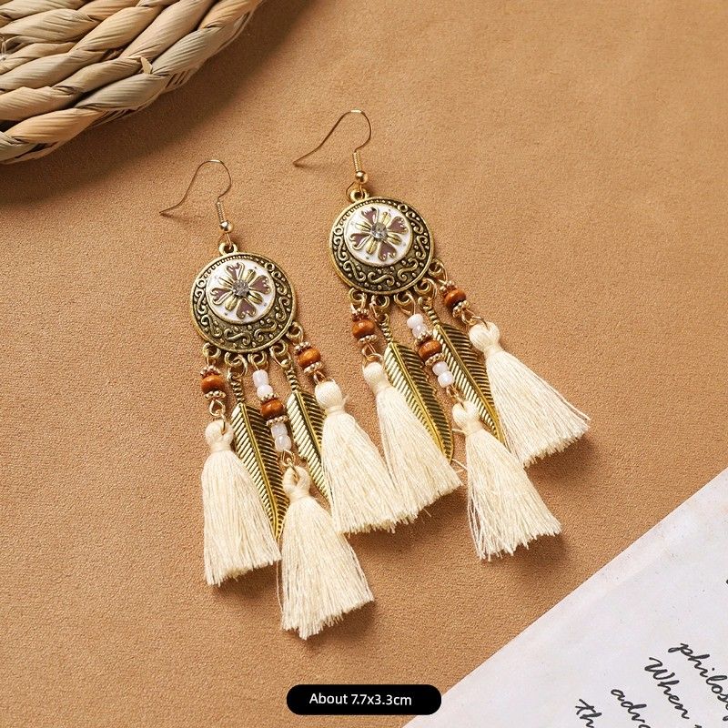 Ethnic Style Bohemia Feather Earrings White Long Style Fashion Retro Stylish Tassel Female Holiday Trip Shoot Earrings