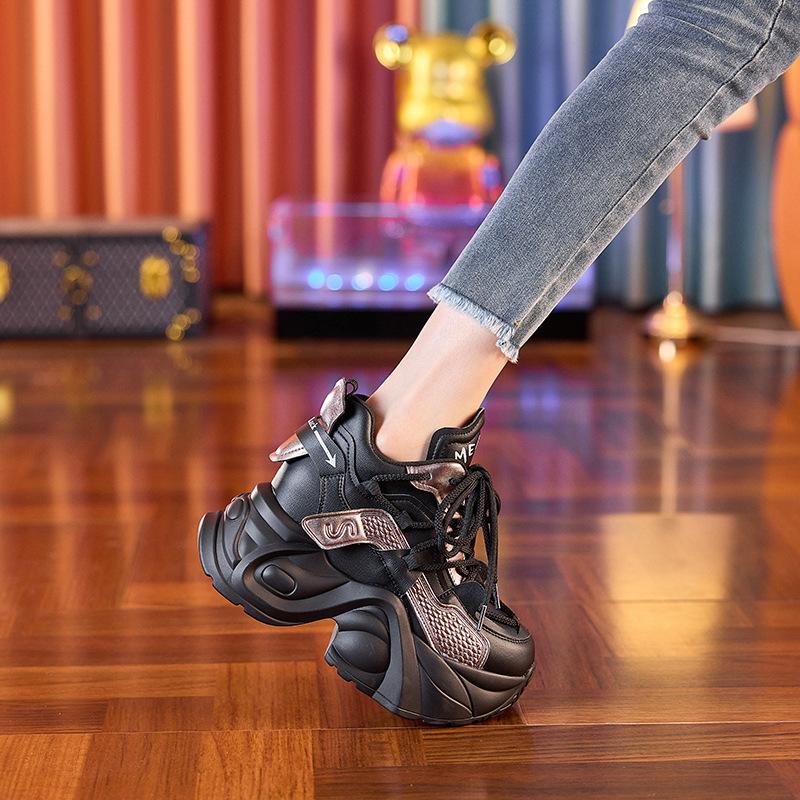 Soft leather shoes women's autumn 2025 new platform dad small versatile sports increase casual sports shoes women's tide