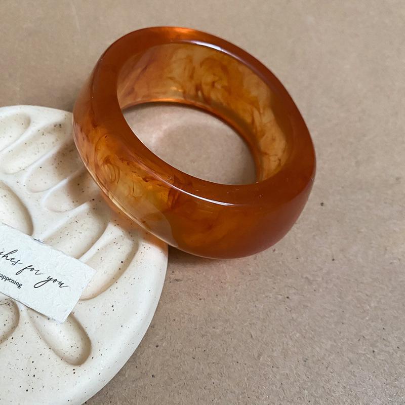 Acrylic Ombre Round Vintage Minimalist Autumn/Winter Bracelet