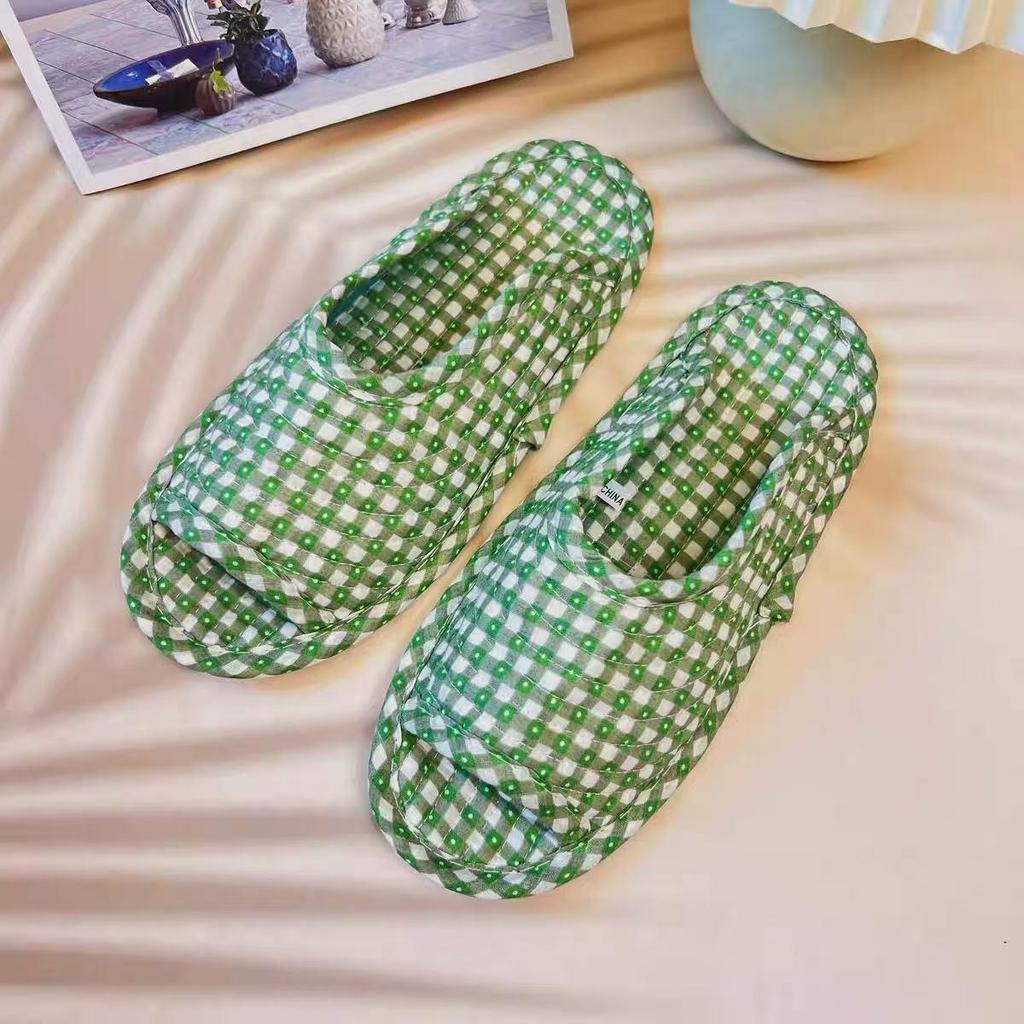 All-Season Non-Slip Indoor Slippers for Couples with White Sole