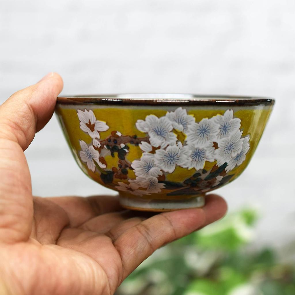 Waza No Kura Pair Rice Bowls - Stylish Japanese Tableware - Kutani Ware Couple's Rice Bowls - Sakura Design - High-Quality Ceramic Tableware - Made In