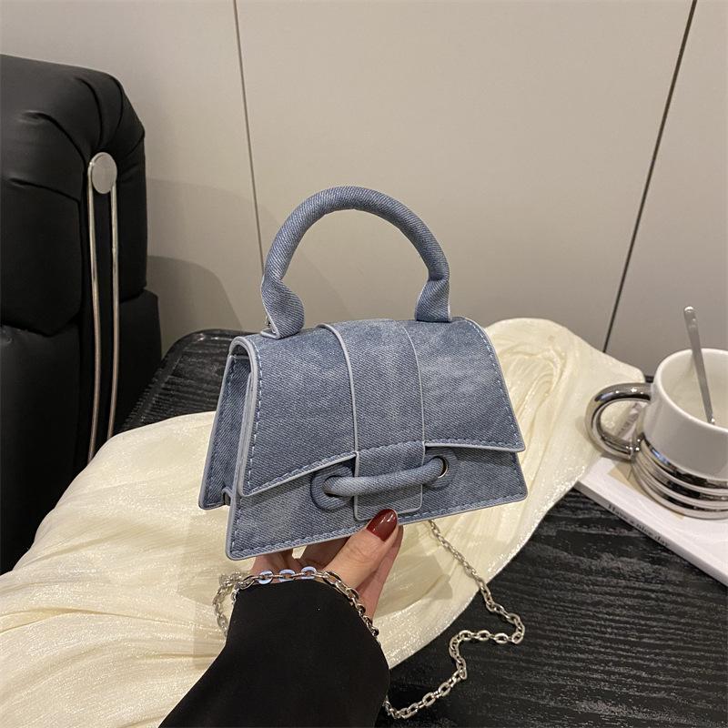 2025 Frühling neue Mode Nische leichter Luxus Damenhandtaschen Schulter Umhängetaschen trendige Damenhandtaschen hoher Wert