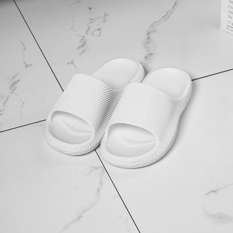 New Summer Thick-soled Slippers Go Out At Home Trend Versatile Stepping On Shit Feeling Thickened Anti-sandals One-word Drag