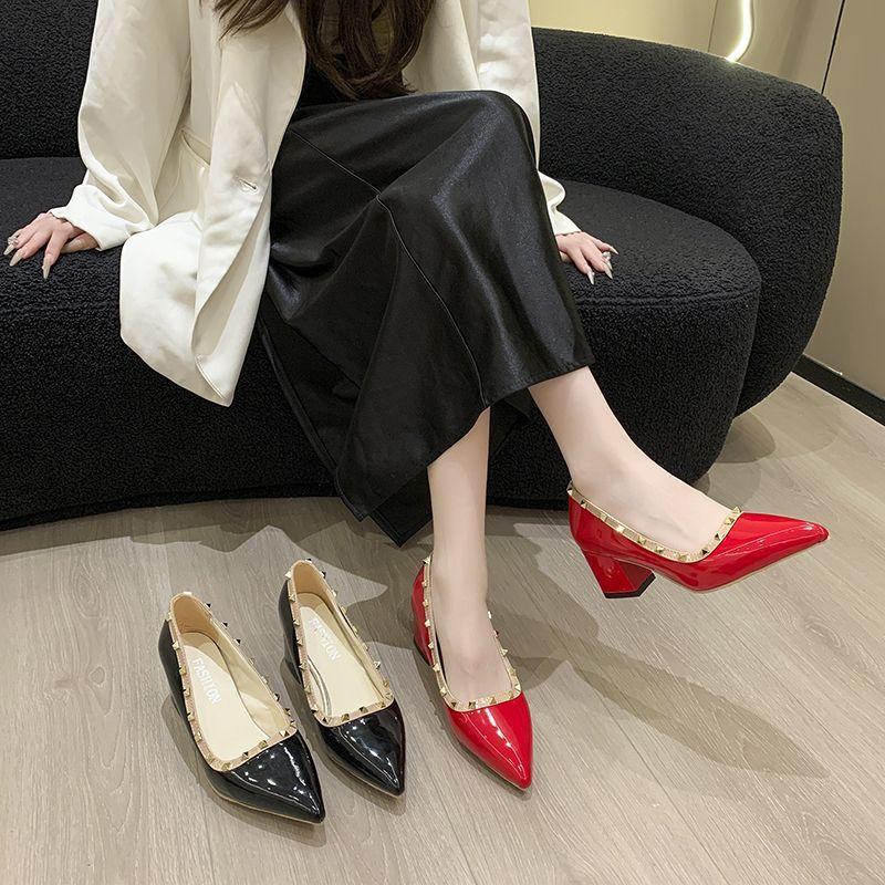 Large Size Patent Leather High Heels Women, 2026 Spring New French Pointed Thick Heels, Shallow Mouth Temperament High Heels