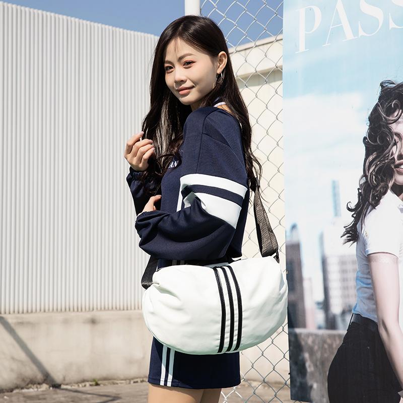 Large Capacity Bag Female New Fashion Cloth Bag Shoulder Bag Summer Leisure Hundred Short Trip Crossbody Bag