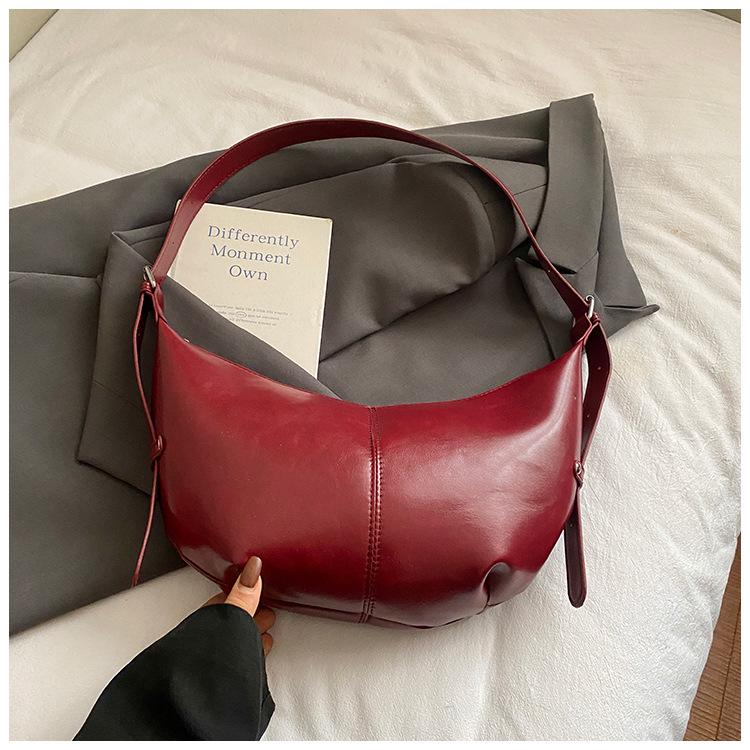 

High-End Soft Leather Crossbody Bag for Women - 2025 Trendy, Versatile, and Stylish Shoulder Dumpling Bag