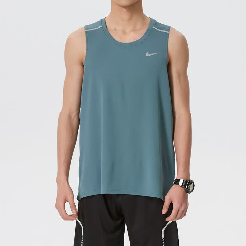 

Nike Men s Summer Sports Vest L