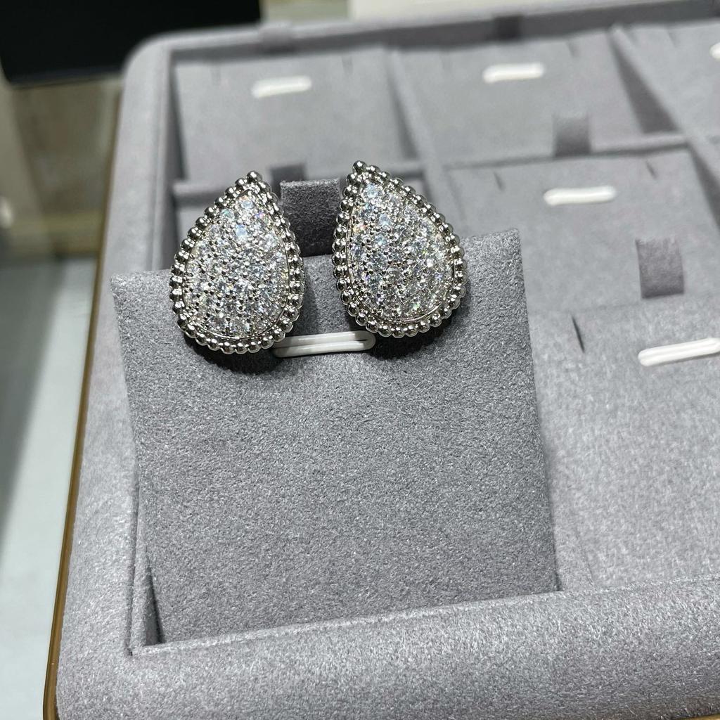 New Hot Brand Vintage Earrings for Women Luxury Jewelry Fashion Water Drop Designer Eardrop Pure 925 Sliver Party Clip Earrings