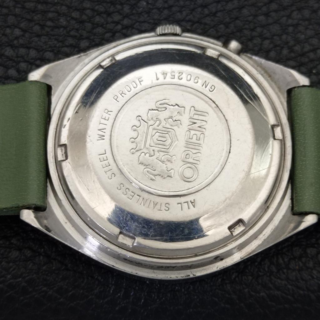 VINTAGE ORIENT AUTOMATIC 46941 JAPAN MENS GREEN COLOR DIAL WATCH a700622-5 R204-a700622