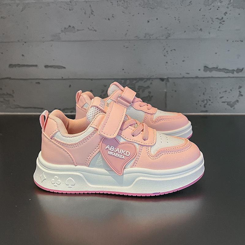 Girls' 2025 Spring/Autumn Soft-Soled Leather Sneakers for Young and Older Kids - Casual Board Style.