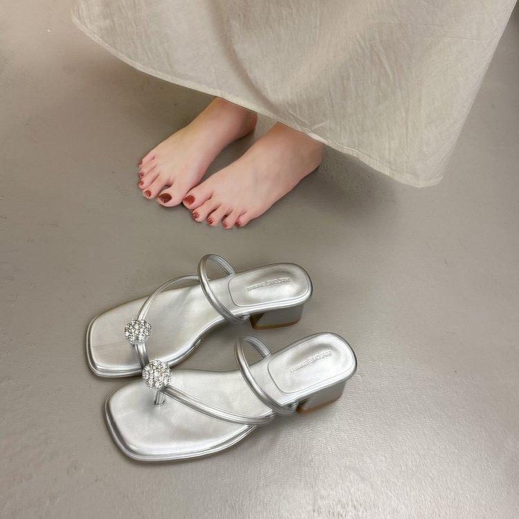 Französische Dicke Ferse Strass Schöne High Heel Sandalen Damen Sommerbekleidung 2025 Neue Mode mit Rock Sandalen Römische Schuhe