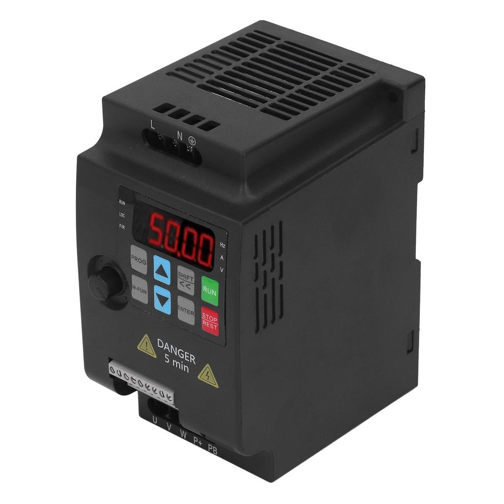 Frekvenční měnič s výkonem 1,5 kW, jeden vstup AC220V, 3 fáze AC0?220V