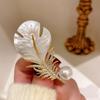 Fashion Retro Alloy Flower With Pearl Brooch Chest Flower Corsage Pearl Accessories Pin