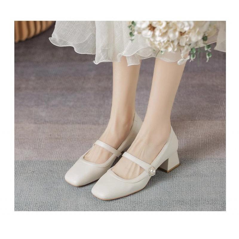 

Женские туфли-лодочки 2025 весна и лето новые на среднем каблуке французские туфли Мэри Джейн квадратный носок универсальные поздний вечерний бриз нежные туфли красивые 40