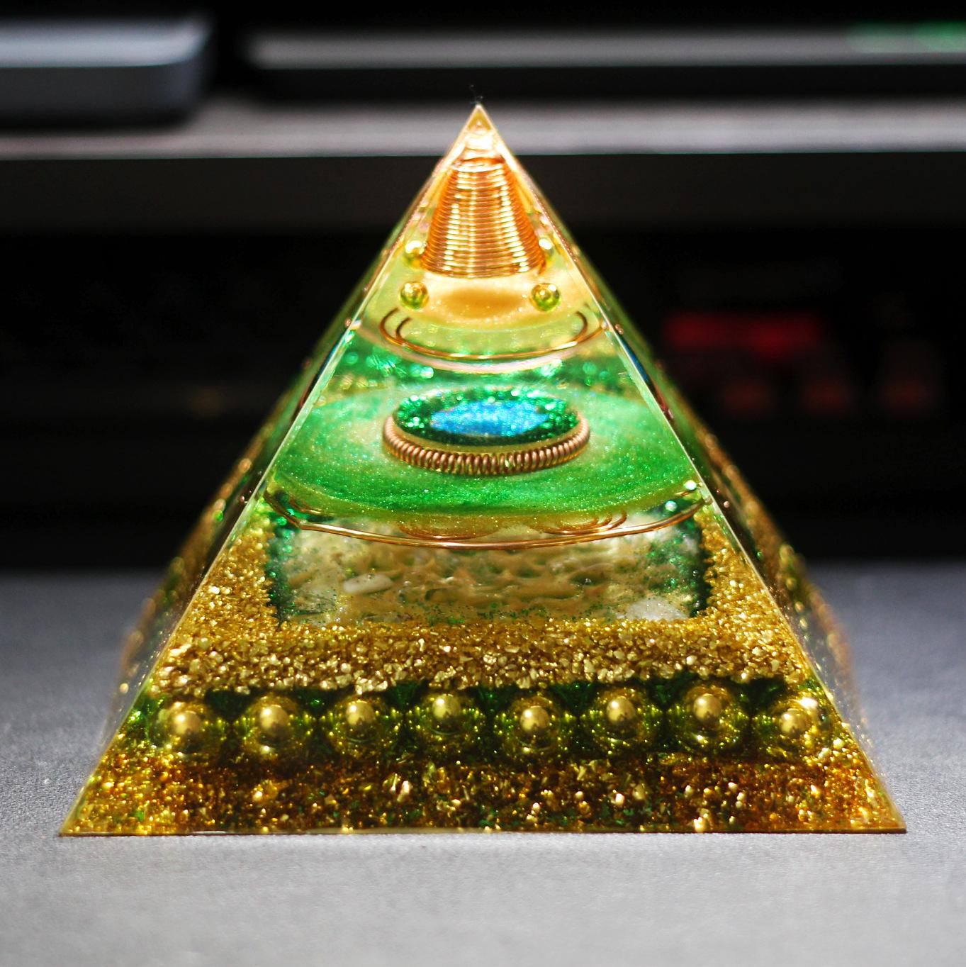 Golden Resin Crystal Pyramid Ornament 15x15x12 cm