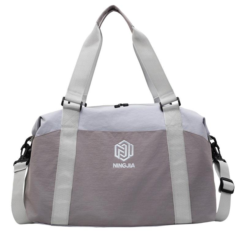 

Large Capacity Travel Bag Multi-Color Stitching Fitness Bag Dry and Wet Separation Training Bag Luggage Bag сірий