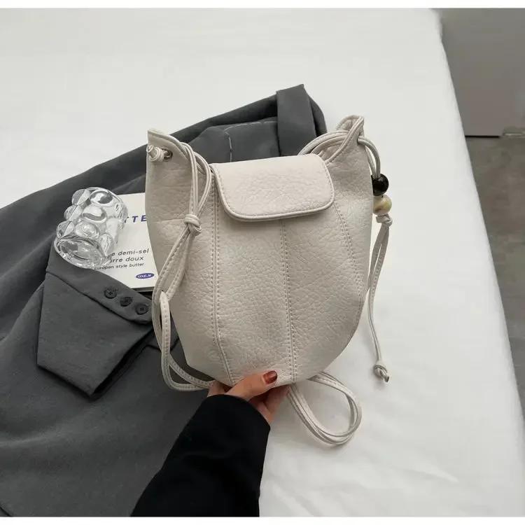 New First Layer Women's Leather Bag Sweet Color Shell Leather Phone Mobile Fashion All Shoulders Crossbody Bag