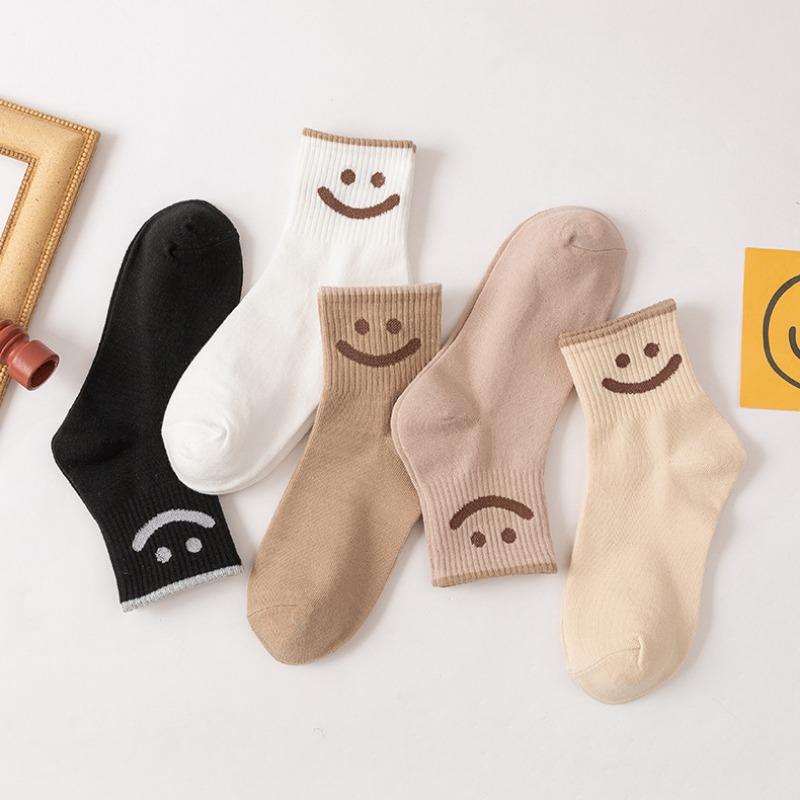 Women's Mid-calf Socks for Autumn and Winter, Cute Smiling Long Calf Socks