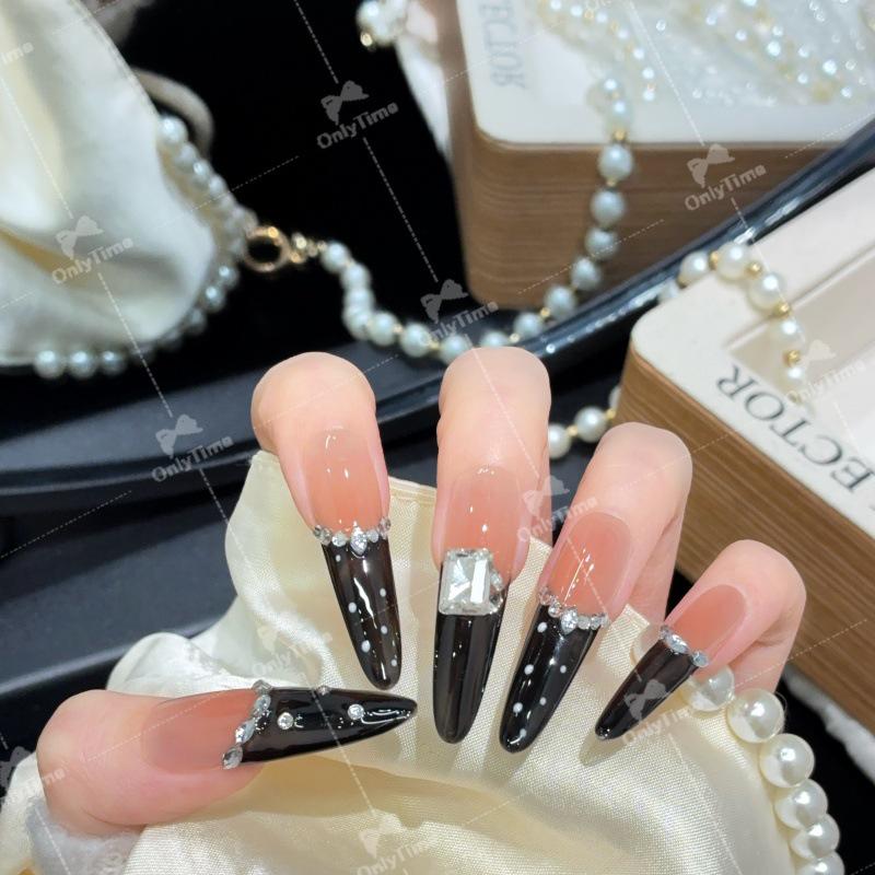 Black French Chic Long-Lasting Wearable Nails - Spicy Girl Manicure