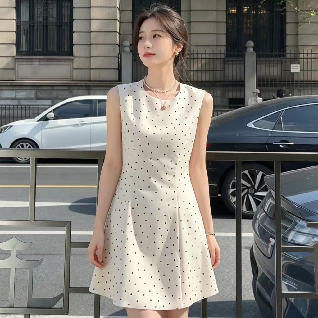French Polka Dot Sleeveless Vest Dress Women's Summer 2026 New Style Waist and Thin Temperament Short Skirt