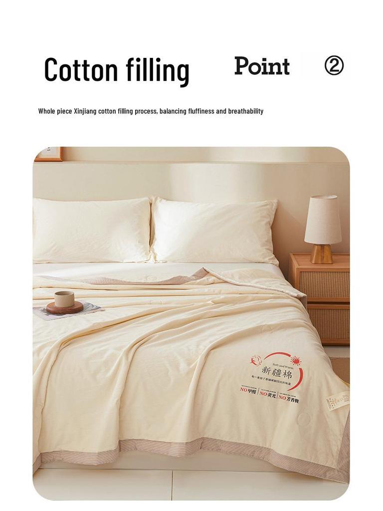 Machine-Washable Xinjiang Cotton Quilt for Summer, Spring, and Autumn