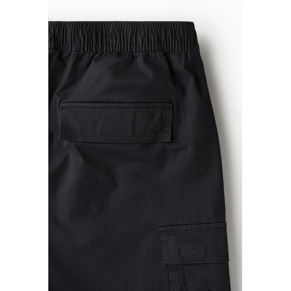 H M Loose Fit Twill Cargo sHorts Black
