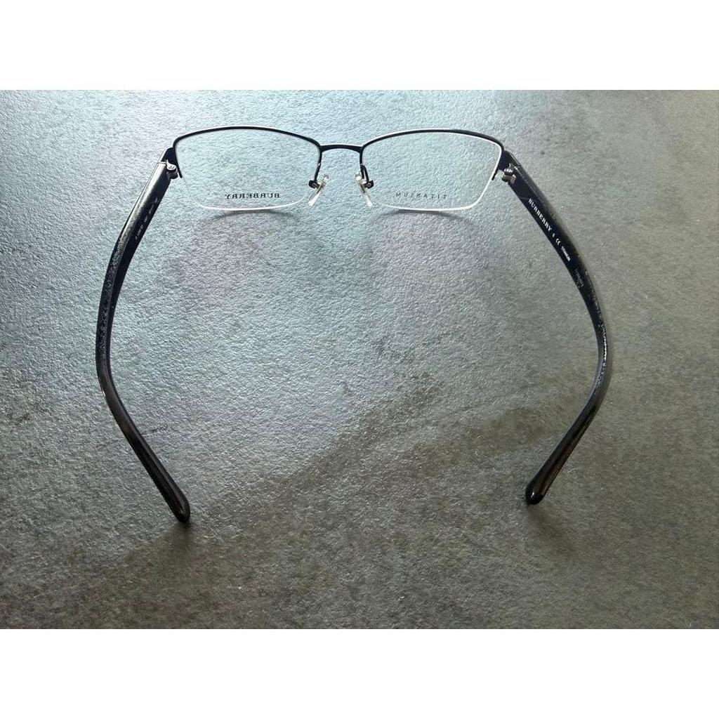 Used BURBERRY glasses