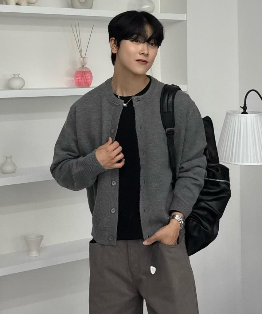 Hyoji Fw Washable Essential Round Crop Knit Cardigan (7 Colors)