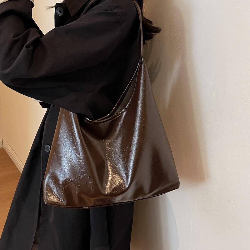 New casual soft leather big bag texture commuting simple shoulder armpit bag going out versatile tote women's bag