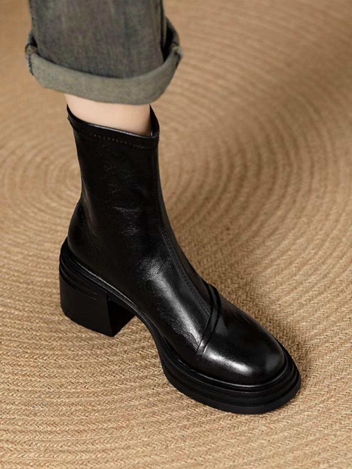 

Women s Shoes 2026 Spring and Autumn High Heels Black Short Boots Women s Round Head with Velvet Autumn and Winter Men s Boots 35