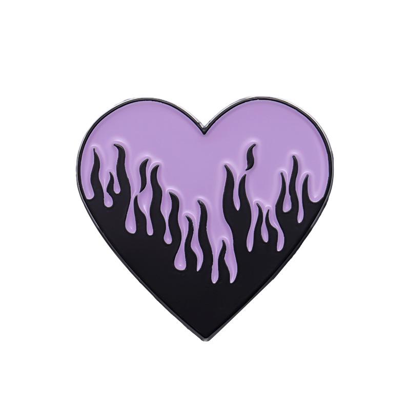 

Brooch Metal Unique With Stylish Heart Shape And Eyecatching Flame Skull Design For Lovers Fashion XZ8578