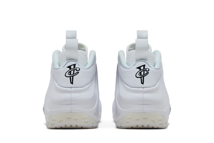 Nike Air Foamposite One Triple White