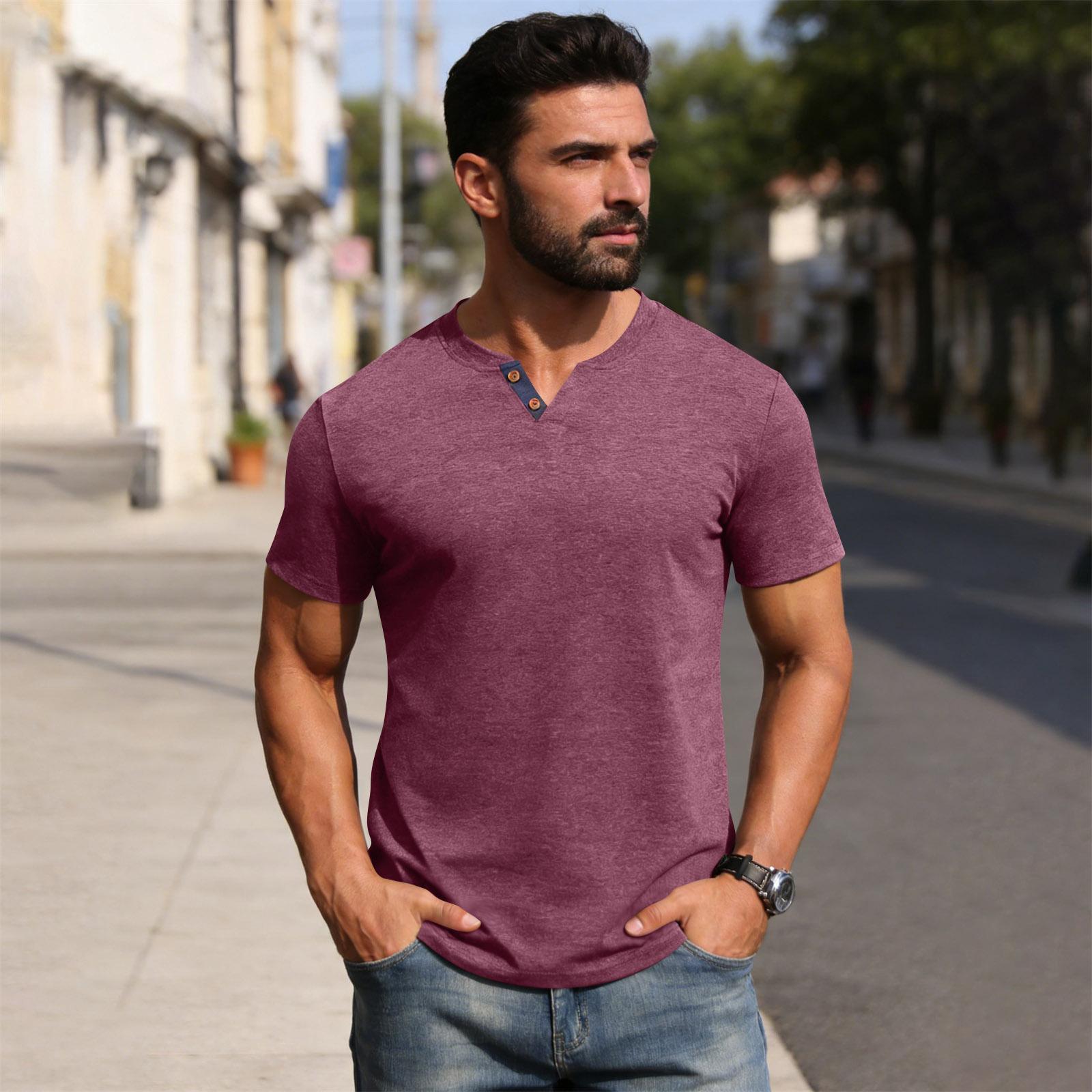 

Men s casual V-neck short-sleeved T-shirt, decorated with buttons, in a casual . M винний