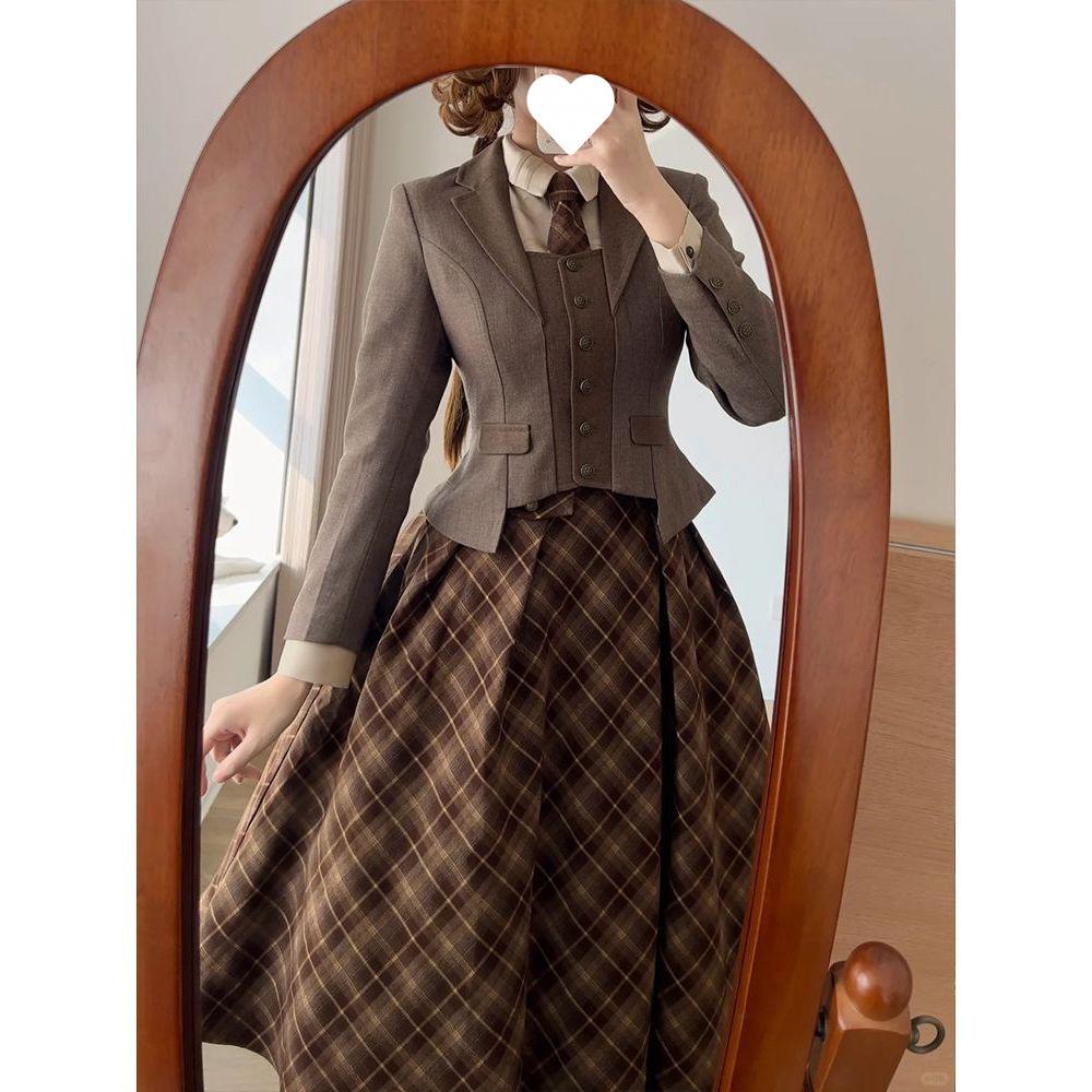 Winter Japanese Lolita Design Jacket with Heavy Embroidery - Retro Princess Dress Style