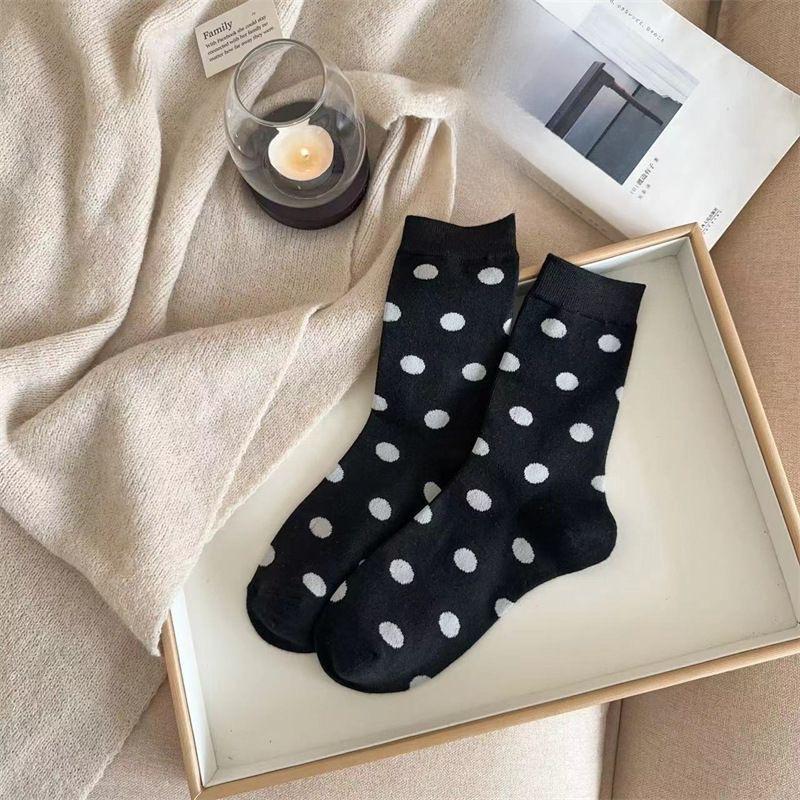 Female Autumn and Winter Thickened Warm All Go Up Wave Dot Tube Socks