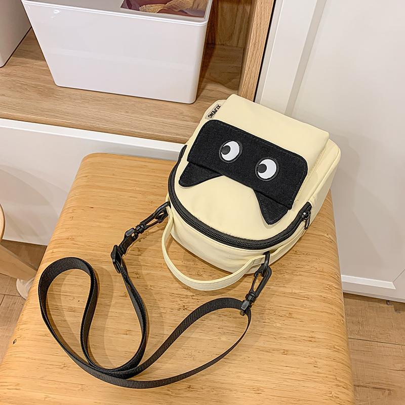 

Sweet girl messenger bag cartoon fashion Korean handbag niche simple casual fashion 2025 summer new