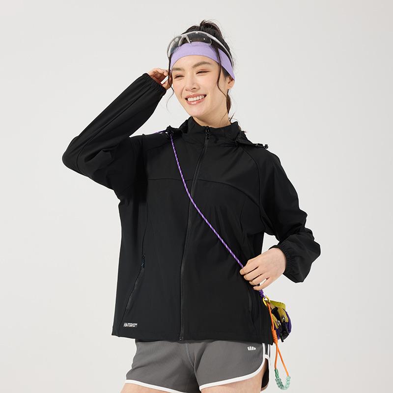 1011 Summer New UPF10 + UV Protection Jacket Female Couple Ice Silk Quick-drying Breathable Sunscreen Clothing