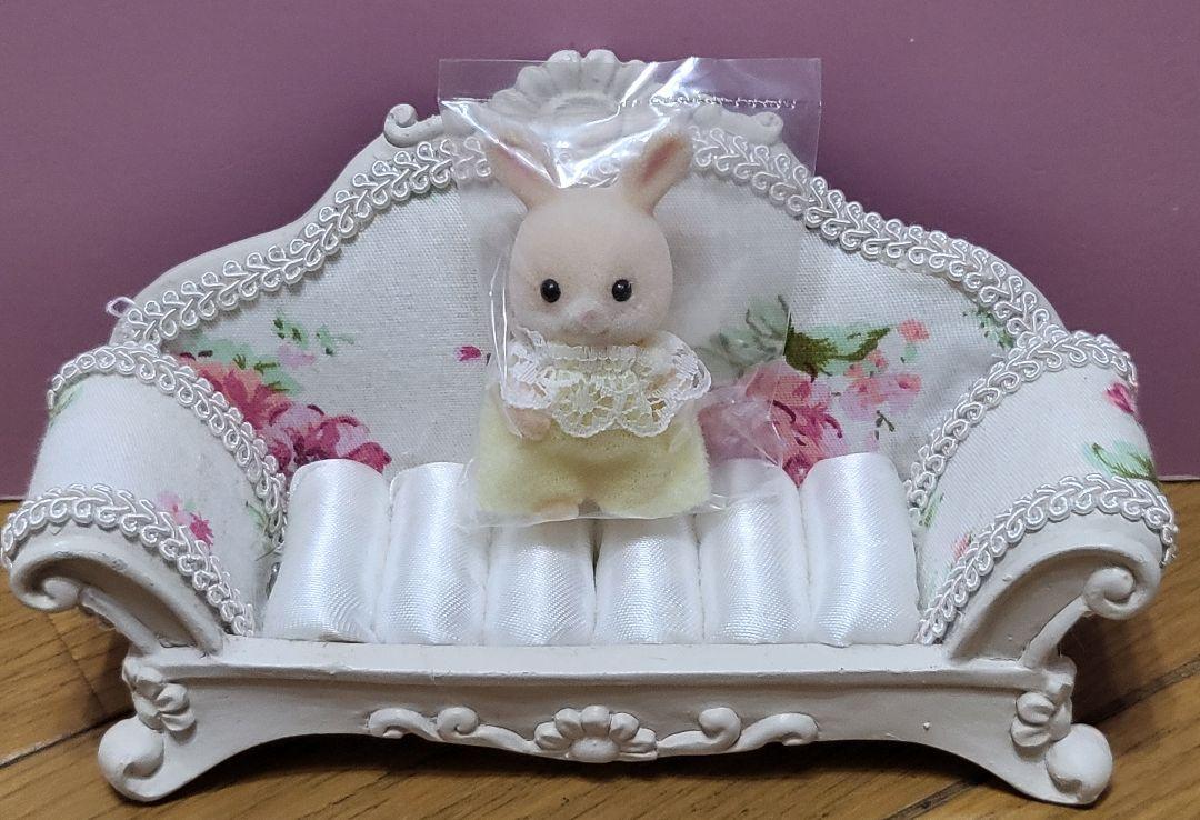 

[USED] Sylvanian Families Pink Cotton Rabbit Baby Not for Sale Rare Sylvanian Families 2