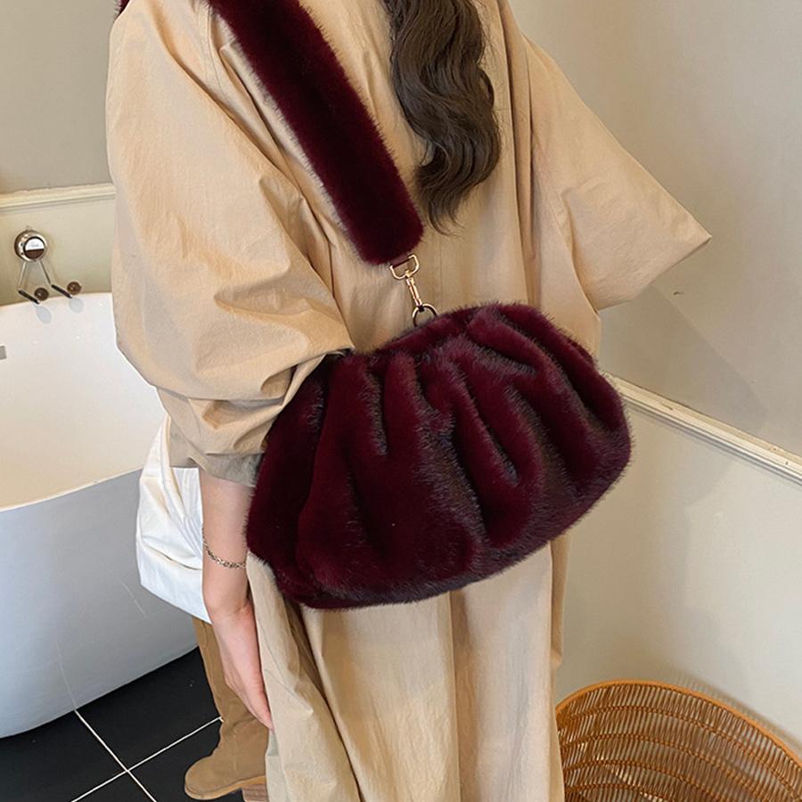 Neue Bequeme Vielseitige Oberhandtasche Damen Winter Flauschige Wolke Umhängetasche Retro Pelzig Pendler Aufbewahrungstasche Geldbörse Handtasche