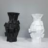 Moderne geprägte Harz-Blumenvase - Mattweiße Dekoration für Zuhause oder Büro