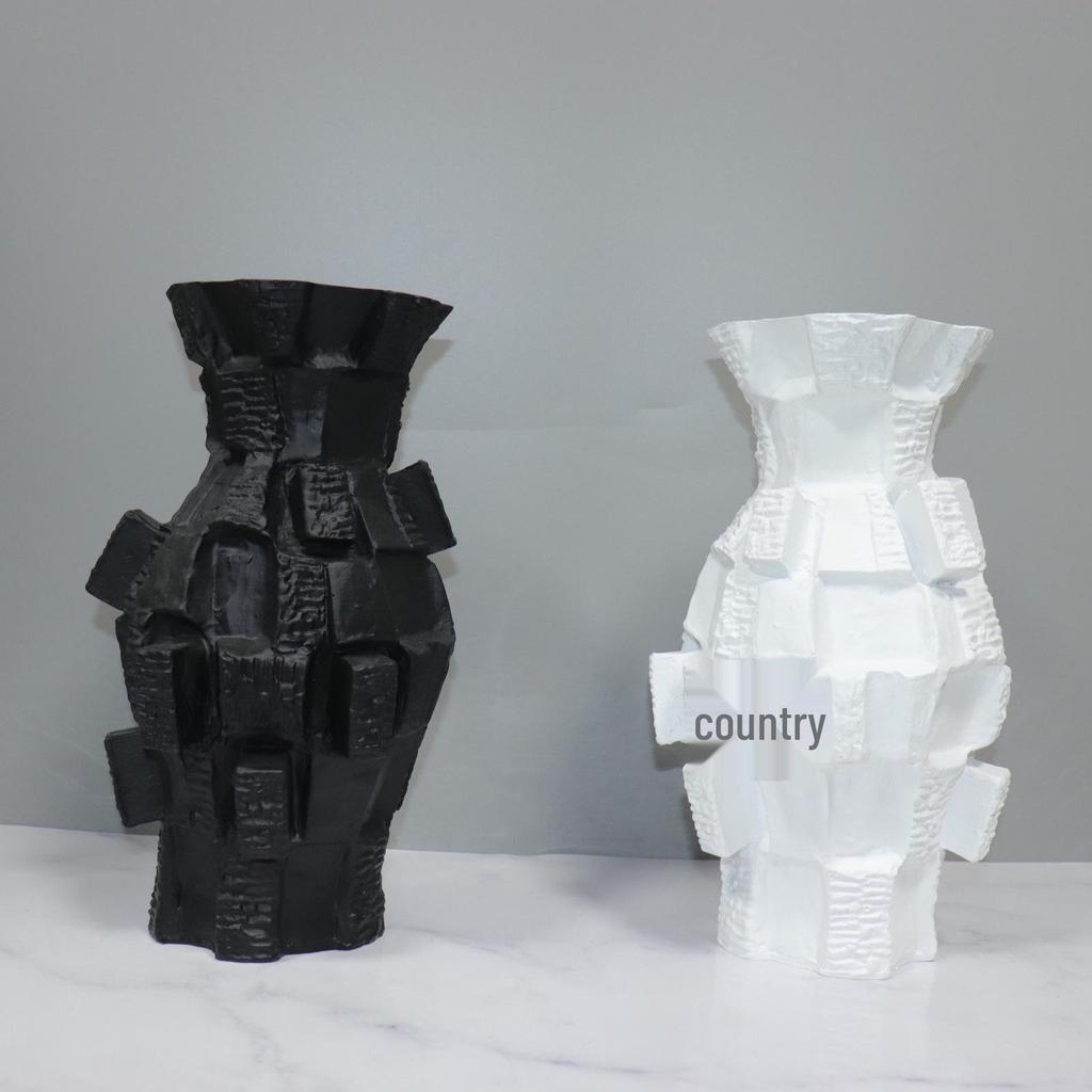 Moderne geprägte Harz-Blumenvase - Mattweiße Dekoration für Zuhause oder Büro
