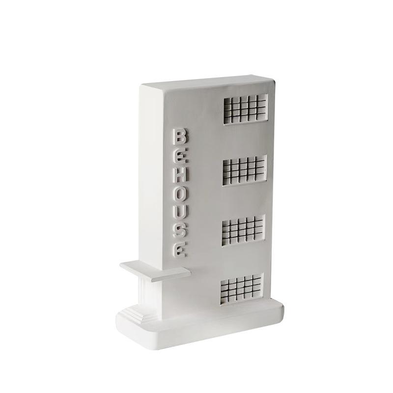 

Современный минималистский дизайнерский Баухаус Белое искусство Архитектурное украшение Настольные смоляные украшения 17.8*7.5*27cm