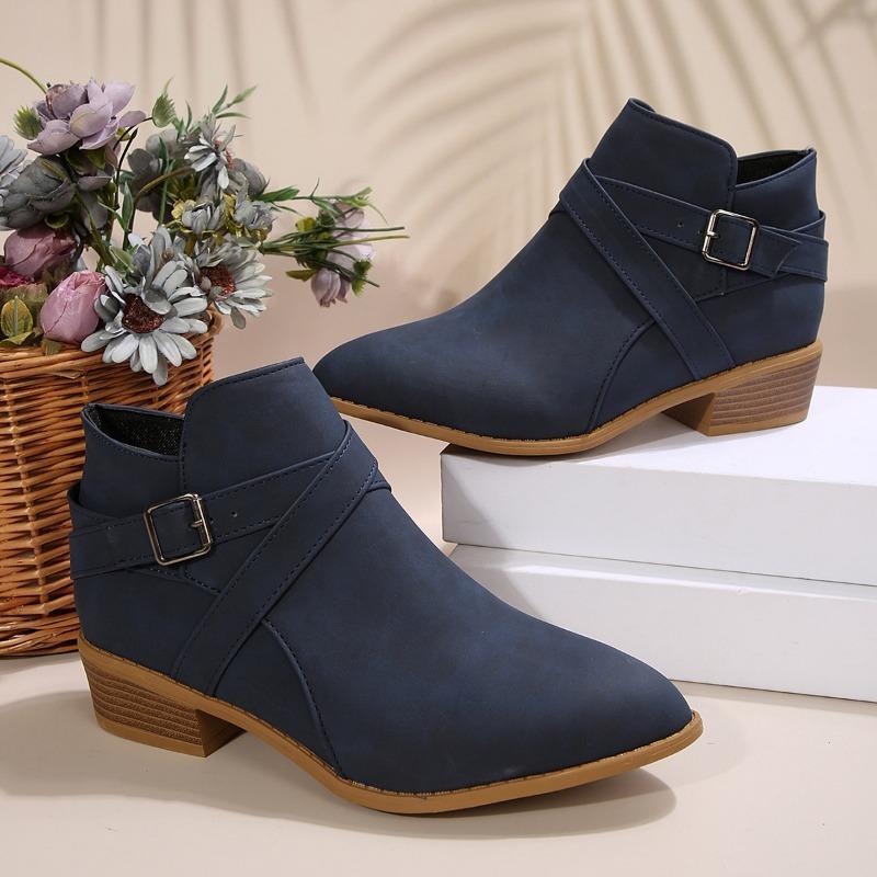 Autumn and winter new large size pointed square heel zipper fashionable and comfortable short boots women 36-43