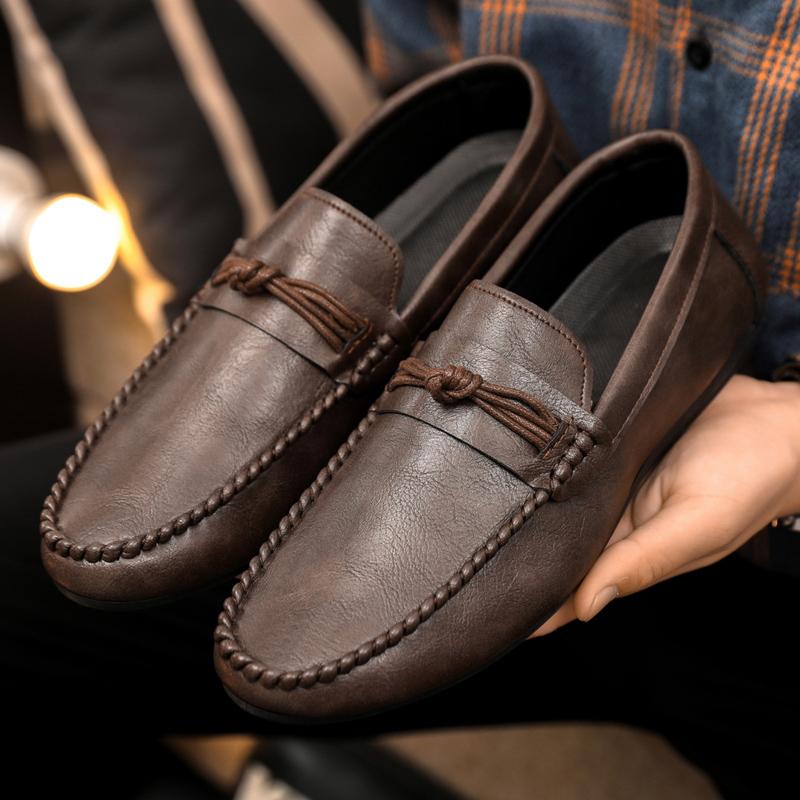 Men's Spring Summer Leisure Fashion Bean Shoes Leather Decorative Buckle Lazy Work Shoes Black Brown Two-Color