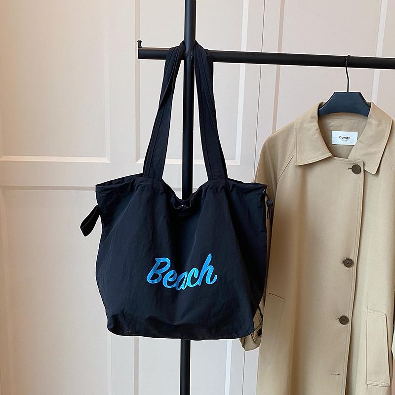 

Summer new trend lightweight portable tote bag commuter versatile large capacity shoulder armpit bag women чёрный