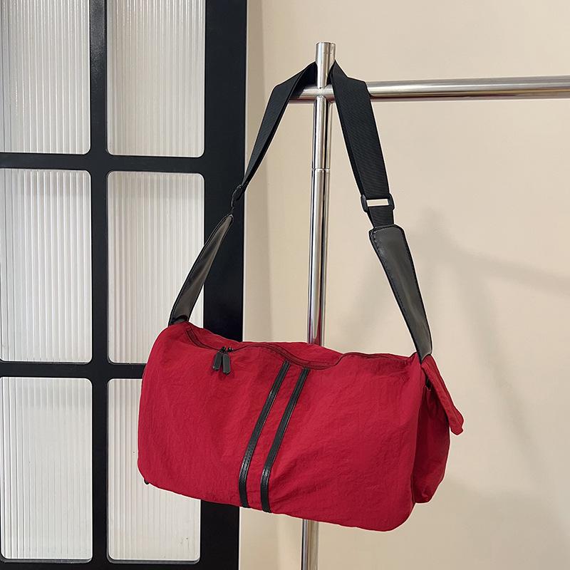 

Elegant 2025 Crossbody Bag: Women s Striped One-Shoulder Square Bag, Large Capacity, Perfect for Casual Travel.