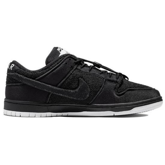Nike Dunk Low SB x Gnarhunters Black 2022 DH7756-010